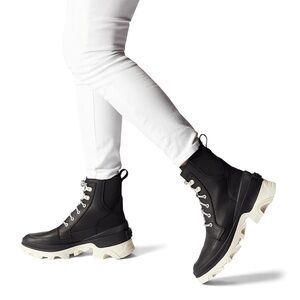 SOREL Women's Brex Lace Waterproof Boot (5.5)